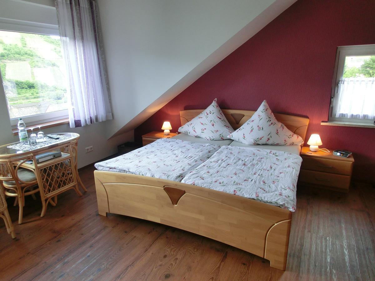 Ferienweingut Hirschen Schulstrasse Bed & Breakfast Burg  Ngoại thất bức ảnh