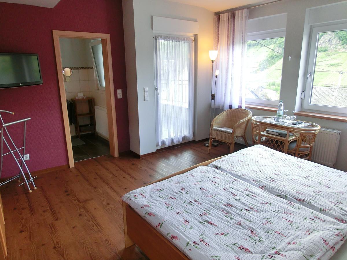 Ferienweingut Hirschen Schulstrasse Bed & Breakfast Burg  Ngoại thất bức ảnh